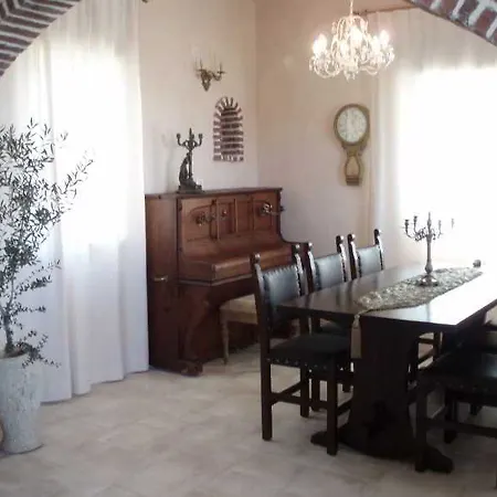 Myrsini Hotel 3*